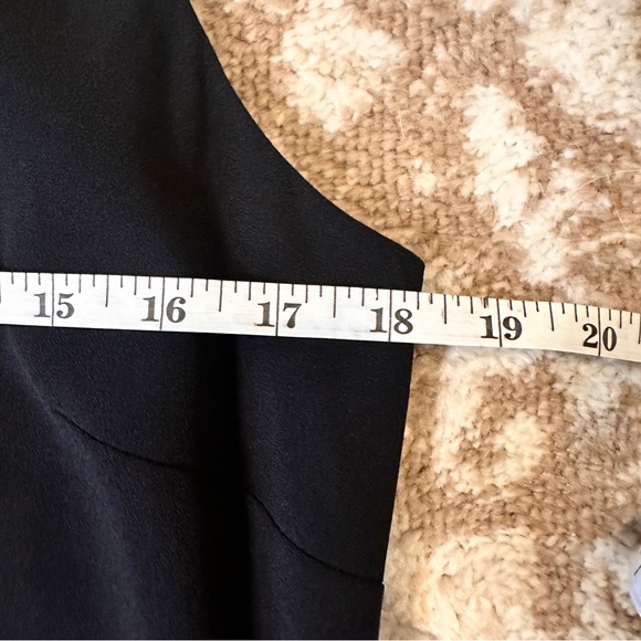 Tahari ASL  Sleeveless Round Neck 100% Ostrich Feather Trim Shift Dress size 8P - Picture 14 of 15